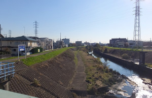矢上川を境に日吉は横浜と川崎に分断されることになった