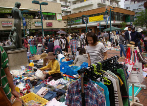 今年5月3日にパデュ中央広場で行われたフリーマーケット