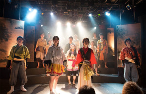 2015年度の新人公演「アテルイ」でも、鴇田さんが企画責任を務めた。今回の制作部チーフ・東さんはじめ、慶應最大の演劇集団らしい多数の新人を迎え入れた上級生らにとっても、想い出深い一作品となった（写真：同団提供）