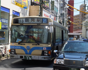 綱島駅と鶴見駅を結ぶ13系統は「ドル箱」路線の一つ