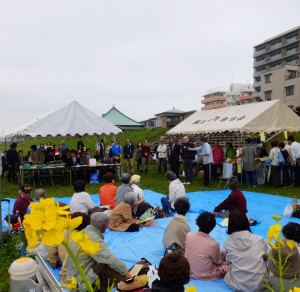 菜の花を通じた交流が生まれた長野県中野市から来賓も