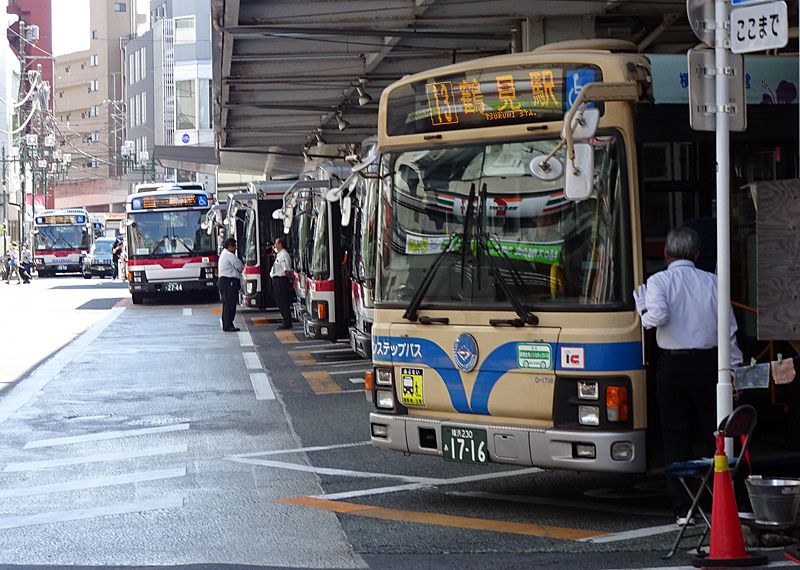綱島駅を発着する横浜市バス 13系統 8 3 月 から平日は 夏ダイヤ 横浜日吉新聞