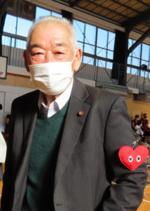 大曽根自治連合会の高橋会長もマスコットキャラクター「ハートフルくん」を身に着けて来場者を出迎えていた