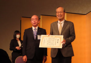 「港北オープンガーデン」運営委員会の中村文太郎リーダーが港北区民表彰を受賞