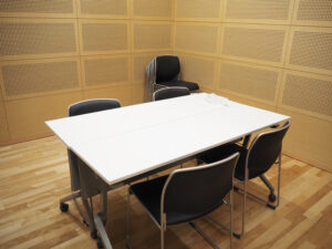 「練習室1」は室内楽などの練習や打ち合わせスペースとしても使用できそう