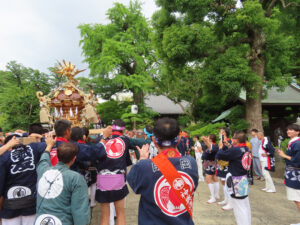 師岡熊野神社の別当寺としてとともに歴史を刻んできた隣接地にある「法華寺」にも立ち寄った