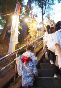 地域の子どもたちの「願い事」が神社を彩る夢の空間に（2024年開催時）