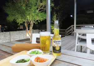 夜風を感じながら、一日の癒しとご褒美の時間を過ごしたい（過去イメージ）