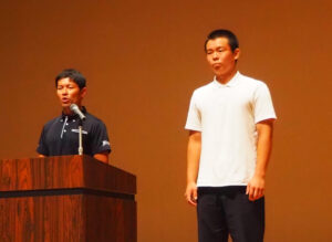 港北高校の部員数は27人。初戦は学園祭「思港祭」の日程と重なる。県大会の出場は秋、春通じて3大会連続県大会への出場となる。「（くじで当たったブロックが）格上のチームばかりだが、上に挑むというよりは、力をつけて皆、安定しているので、“自分たちが上”と思い取り組んでいる。大きく崩れる試合がなく打線も切れ目がない。たくさん（周囲に）応援してもらっているので、とにかく全員で全力で頑張り勝ち上がりたい」と主将（キャプテンで捕手（キャッチャー）の川口君は意気込む