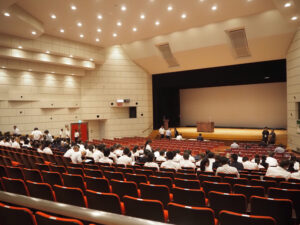 新横浜線から西谷駅乗り換えで港北区からもアクセスしやすくなった保土ケ谷公会堂で抽選会が開催された