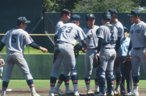 主将（キャプテン）徳留君を中心に長かろう一冬を越し、来年（2026年）夏の甲子園への夢に挑む