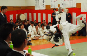 昨年（2025年）6月の県警「逮捕術大会」で準優勝した技も披