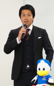 横浜F・マリノス時代が最も長かったので」と語る中町監督。2024年1月に着任したため「2人が3年生になるタイミングからの指導でした」とこれまでの指導歴を振り返っていた